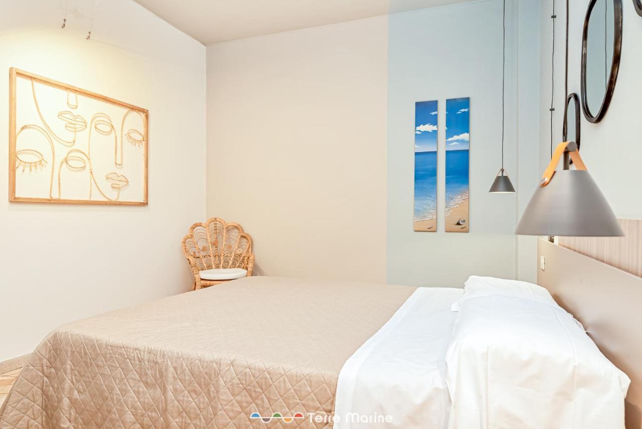 Torre Scola, Terre Marine